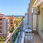 Near The Sea With Parking Primorsko